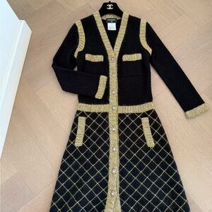 Authentic CHANEL Black and Gold Knit Top